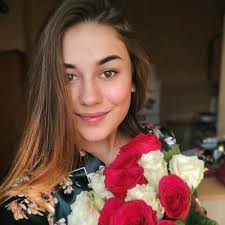 Aima Khan (@aima_kh)