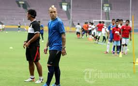 Dari sekian banyak pemain top tersebut ada beberapa dari mereka. Radja Nainggolan Perkuat Jakarta All Star Lawan Timnas U23 Tribunnews Com Mobile