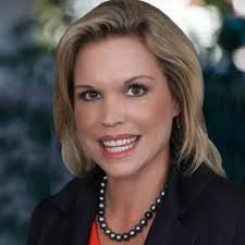 Leanna Downing's Instagram, Twitter & Facebook