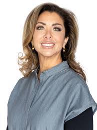 Marta Moon's Instagram, Twitter & Facebook