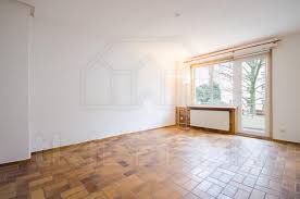 2 zimmer, wannenbad und tiere sind erlaubt. Etagenwohnung In Berlin 59 M