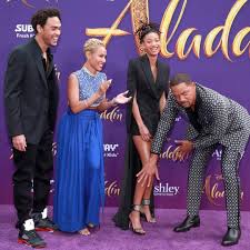 A Family Affair Willsmith Jadapinkettsmith Treysmith Willowsmith Entertainment Celebrity Celebr Billie Pessoa Maravilhosa Looks