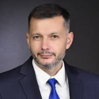 900+ "Polinski" profiles