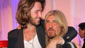 He is an actor and composer, known for тайна армана (2015), strip mind (2007) and alles was zählt. Gil Ofarim Trauert Um Seinen Beruhmten Vater Stern De