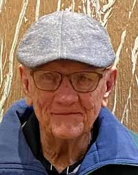 Robert Kinloch's Instagram, Twitter & Facebook