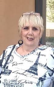 Edith Pierce's Instagram, Twitter & Facebook