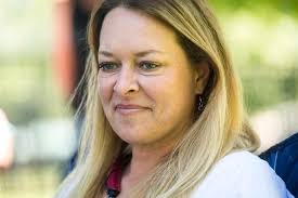 Officer reunites with Bountiful woman he saved during London terror attack  at concert honoring her husband