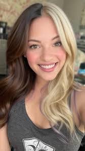 Tracey Schaeffer's Instagram, Twitter & Facebook