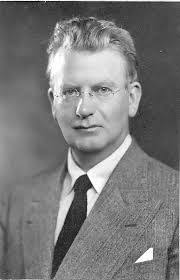 Cecil Sinclair's Instagram, Twitter & Facebook