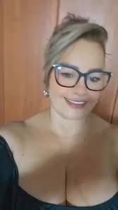 Me segue no Instagram  https://www.instagram.com/pamfeitoza?igsh=MWxuZW80NGVqbWdjdQ==