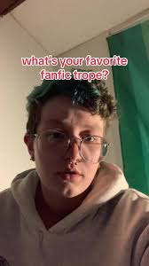 Exploring Omegaverse Fanfic Tropes in Modern AU