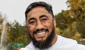 Ireland hero Bundee Aki beams as he trades jerseys with Miami Dolphins star  Tua Tagovailoa in Germany ahead of NFL clash