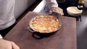 Knoblauch Darf Nicht Fehlen Chef Caminada Zeigt Sein Rezept Verrat Einen Tipp Fur Den Perfekten Gratin Rezepte Kartoffelgratin Ideen Furs Essen