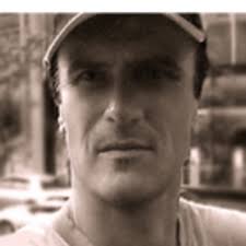 Zed Newman: Ausbildung und Berufserfahrung