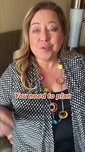 Lauren Spriggs's Instagram, Twitter & Facebook