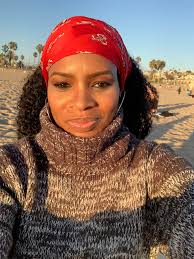 5 years ago, I didn't really care much for Valentine's Day. I mean, I love  every day that The Lord has made, but the romantic portion hit a bruised  spot. The year