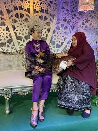 Sedikit pengetahuan, lagu pop melayu dengan lagu melayu tradisional sedikit agak berbeda. Gambar Bukan Tak Mahu Dedahkan Tarikh Nikah Tapi Janji Kongsi Berita Gembira Ini Foto Indah Majlis Berinai Aidil Fasha Media Hiburan