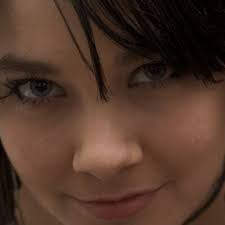 Vanna Ward's Instagram, Twitter & Facebook