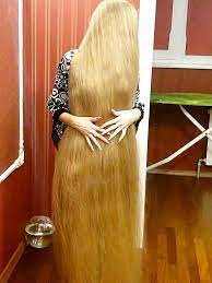Video Sliding Through Floor Length Hair Hair Lengths Long Hair Styles Extremely Long Hair