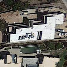 Popular youtube star david dobrik just bought a $9.5 million, 7,800 square foot house in los angeles, down from the original listing price of $12 million. David Dobrik S House In Sherman Oaks Los Angeles Ca 2 Virtual Globetrotting