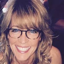 Suzanne Schwing (@schweeeng)