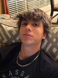 Evie Daniel (@lifewithzheca) • Instagram photos and videos