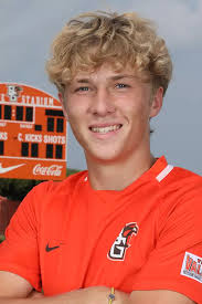 Bennett Paints a Masterpiece as BGSU Bests Bulldogs, 3-1