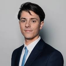 I am happy to share I have started a new position as M&A Analyst Intern at  Lazard in the Paris office.