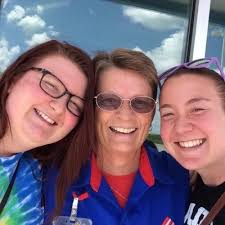 Firewheel towne center 190 cedar sage drive unit #bb01, 75040 garland tx. Kayla Yvonne On Twitter Just Watched A Little Girl About 4 Walk By Carrying A Shopping Basket Around Barnes And Noble Socute Meltsmyteacherheart