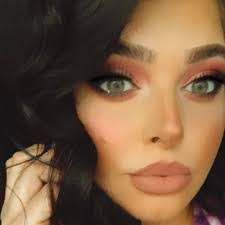 Jacqueline Donegan's Instagram, Twitter & Facebook