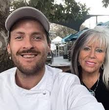 Lisa Altmann's Instagram, Twitter & Facebook