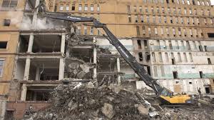 Tactical Takedown Volvo High Reach Excavator Helps With Giant Downtown Demolition Project Heavy Equipment Guide