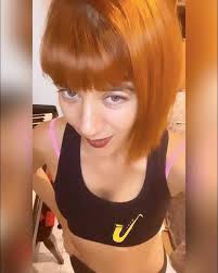 Hola! Yo soy NADIA SAX 🎷 y hace unos días estuve tocando saxo en el techo  de mi casa. Vayan a ver mañana Lunes 27 de Abril el programa Mujeres al  Mando en el Canal 2 de 9 a 11am para saber más sobre ...