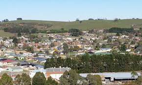 The town's centrepiece, cook park, features 130 year old trees, bandstand and fountain; Blayney Australien Tourismus In Blayney Tripadvisor