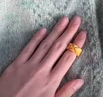 Alguien reconoce este tipo de anillo tensor de hilo? : r ...