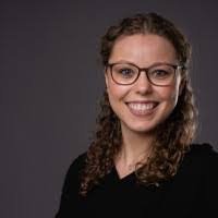 Lisa Busch's Instagram, Twitter & Facebook