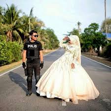 Adat perkahwinan pegawai polis ummi nani. Friends Of Pdrm Saat Kita Ingin Mengeluh Kerana Letih Berkerja Ingatlah Bahawa Ini Semua Untuk Mereka Yg Kita Cintai Mirulaminz Facebook