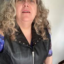 Bars and restaurants with Halloween events this weekend?