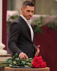 Так, недавно никита и даша объявили о том, что съехались, а весь интернет заполнили новости о. Biografiya Nikity Dobrynina Interesnye Fakty Pro Holostyaka 9 Nikitu Dobrynina