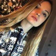 Linda Borelli's Instagram, Twitter & Facebook