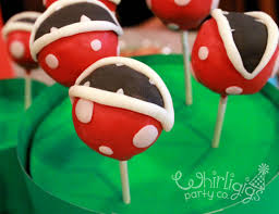 Este postre es solo un bizcocho hecho bolas y recubierto con chocolate fundido. Pin On Celebrate