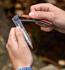 And can i carry it in my hand? Personalized Knife Kit Lee Valley Tools