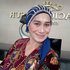 Happy birthday Mom. Hearty congratulations dear. Love you darling 😘