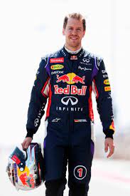 Germanul a devenit astfel cel mai tanar triplu campion al lumii din istoria formulei 1, depasind recordul stabilit de legendarul ayrton senna tocmai in anul 1991. Erster Red Bull Sieg Vor Funf Jahren Formelaustria