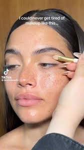 Kayla Winans's Instagram, Twitter & Facebook