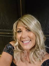 Sharing daily walking steps with friends