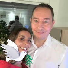 Gregory SCHWITZER 40 ANS Gregory nous a rejoint au poste de carrossier  peintre en 2016. Ses collègues ont rapidement apprécié ses qualités  techniques hors normes ainsi que son aisance à maîtriser toutes