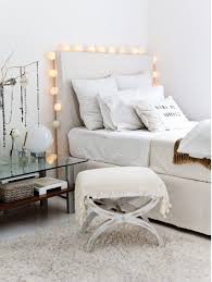 Une Maison Sud Americaine Ou Regne Le Blanc Deco Chambre Deco Chambre Adolescent Et Idee Deco Chambre