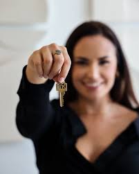 🏠🔑 Ready to make your homeownership dreams a reality? As a Realtor, I'm  here to guide you through every step of the first-time home buying process!  From finding the ideal home to