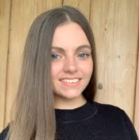 Lucy Starnes's Instagram, Twitter & Facebook